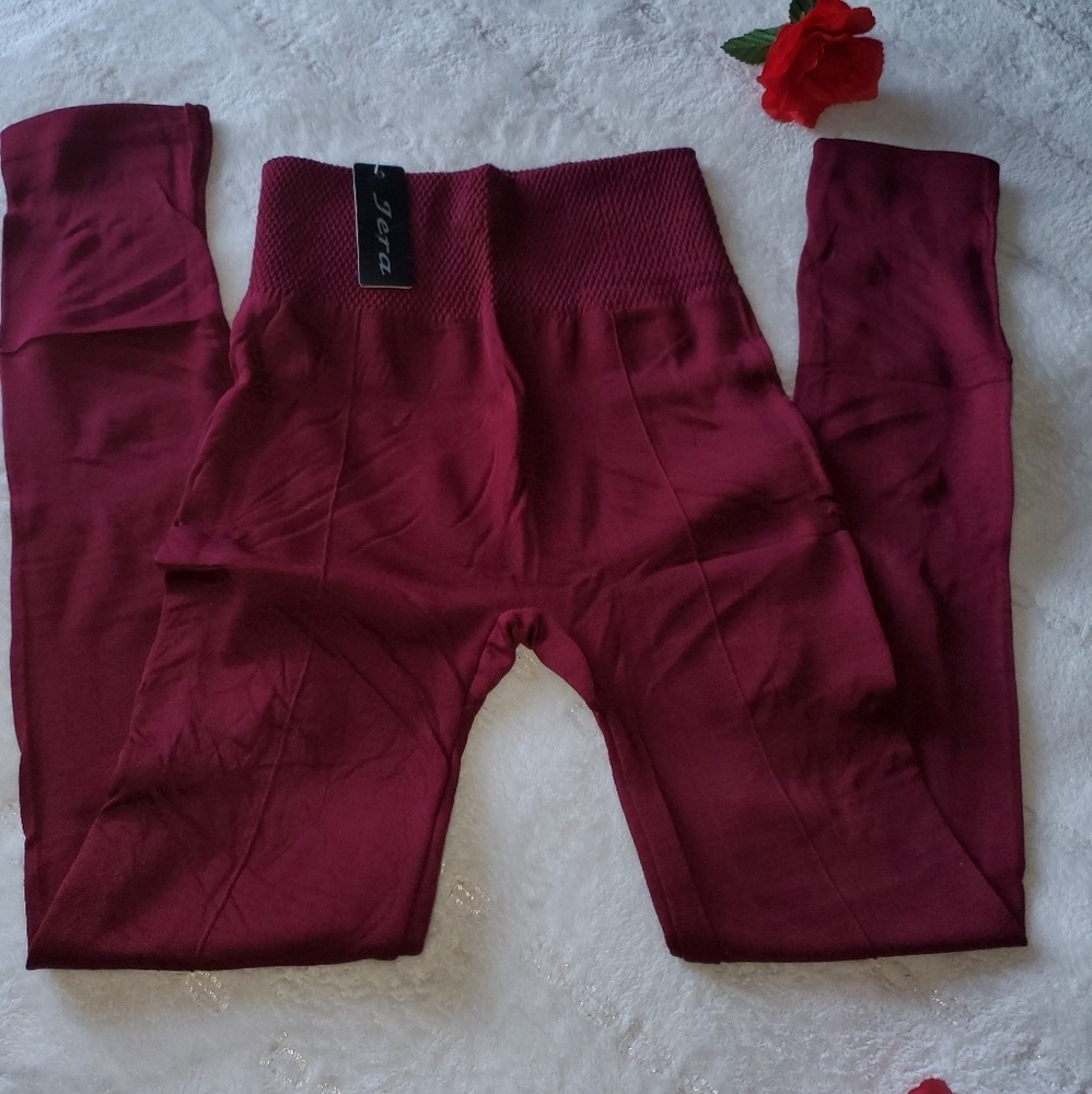New leggings Dark Wine  is warm inside